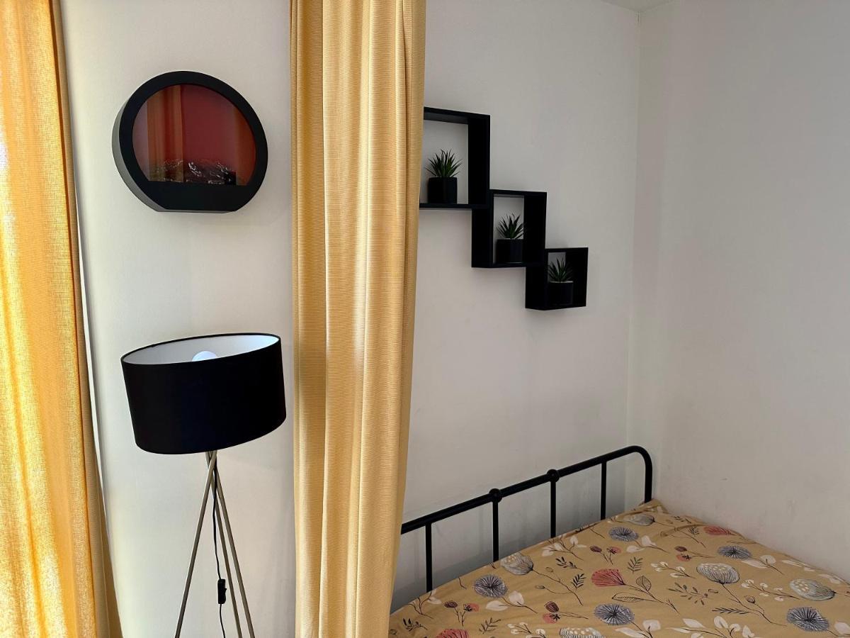 Résidence du Clos de l'Arche Torcy - Appartement de 34 m2, avec coin nuit, coin salon, coin cuisine, et parking privé souterrain - Idéal longs séjours Esterno foto