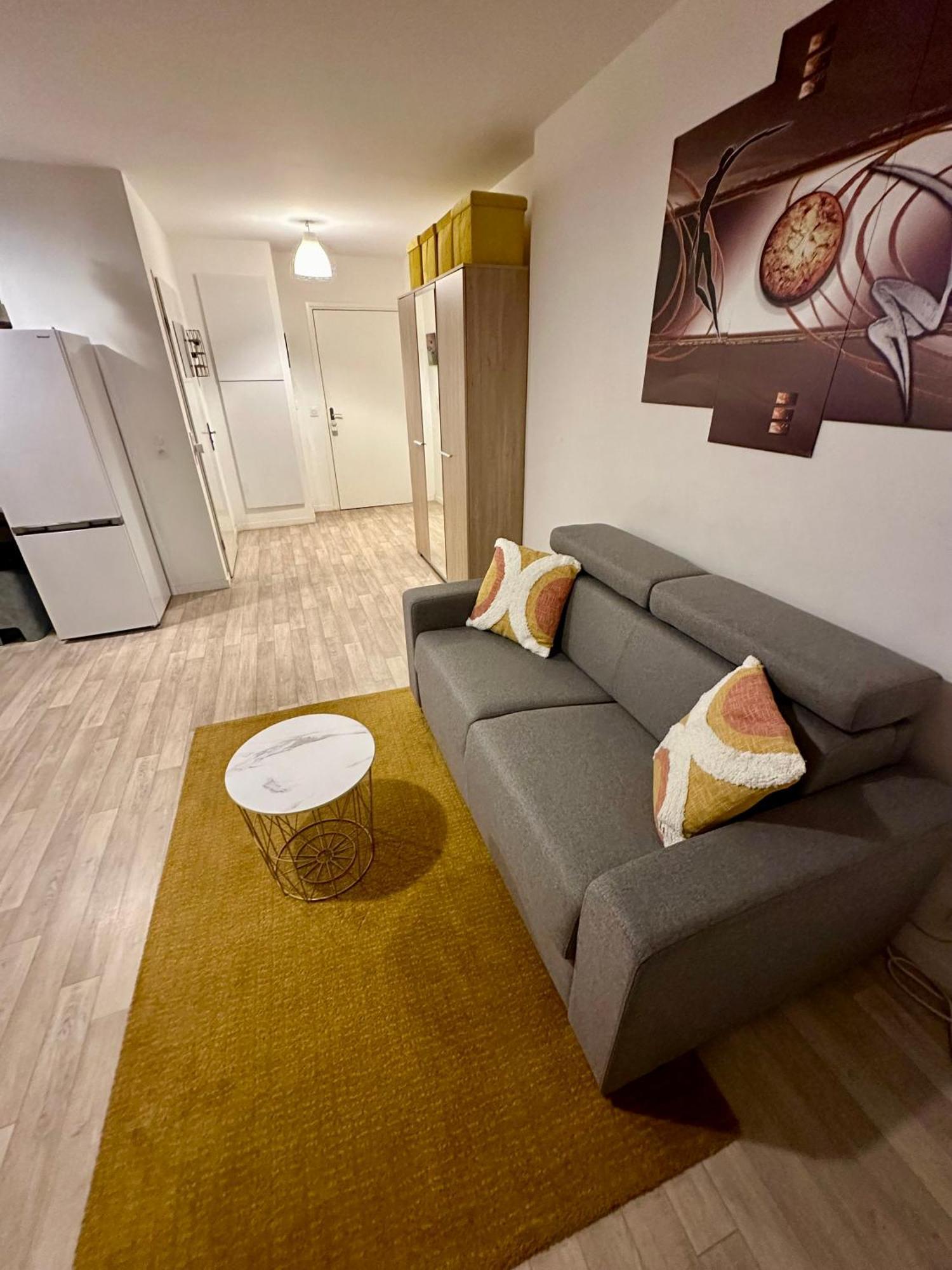 Résidence du Clos de l'Arche Torcy - Appartement de 34 m2, avec coin nuit, coin salon, coin cuisine, et parking privé souterrain - Idéal longs séjours Esterno foto