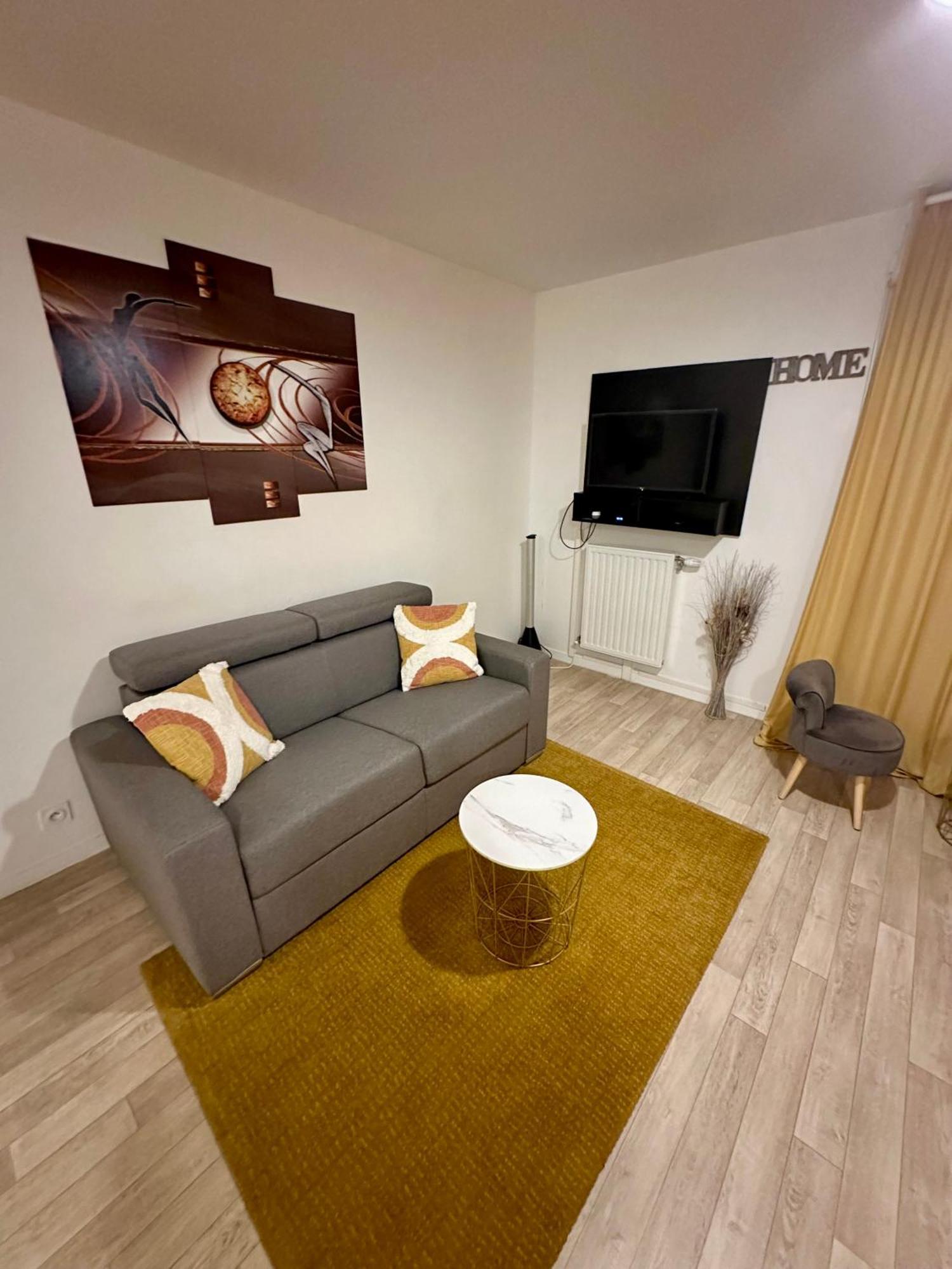 Résidence du Clos de l'Arche Torcy - Appartement de 34 m2, avec coin nuit, coin salon, coin cuisine, et parking privé souterrain - Idéal longs séjours Esterno foto